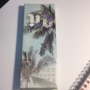 Beached eyeshadow palette by urban decay